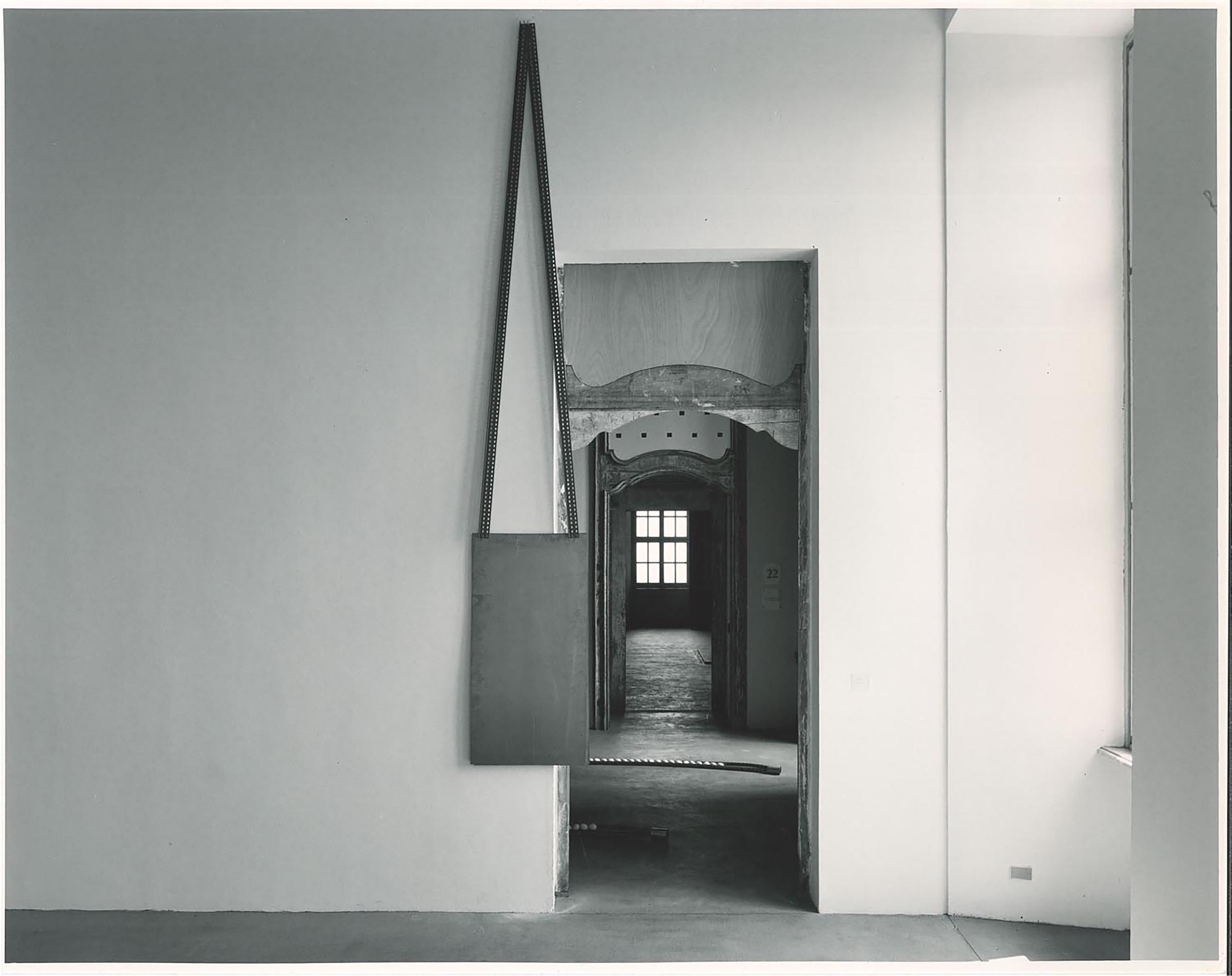 Luciano Fabro, Effimero, 1989